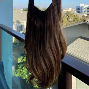 NWT Brown halo hair extensions